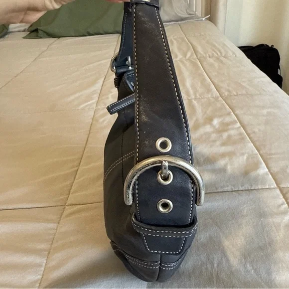 Coach - Picture 3 of 4